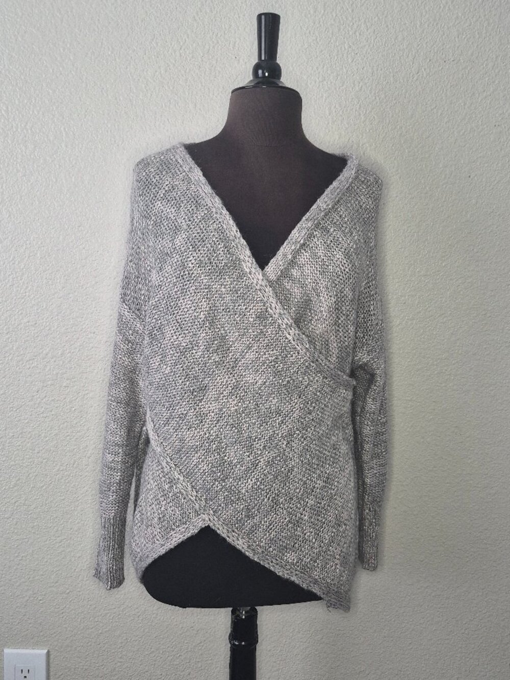 She + Sky Womens Gray Marled Knit Wrap Sweater V-Neck Long Sleeve Size M